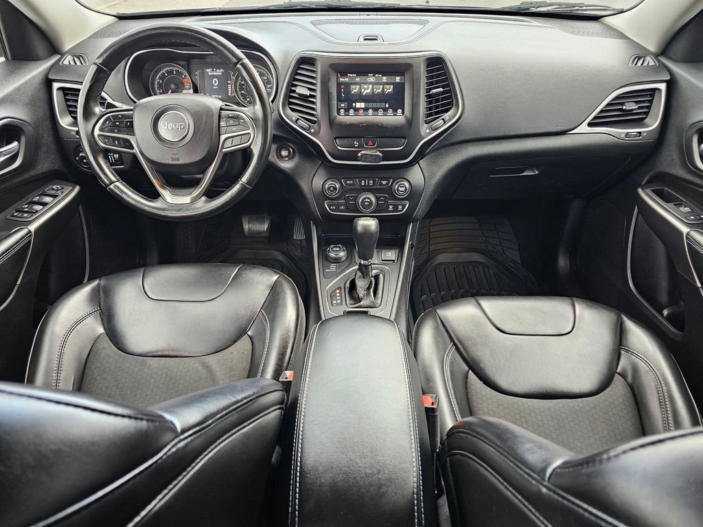 Used 2019 Jeep Cherokee Latitude Plus AWD/4WD image 15