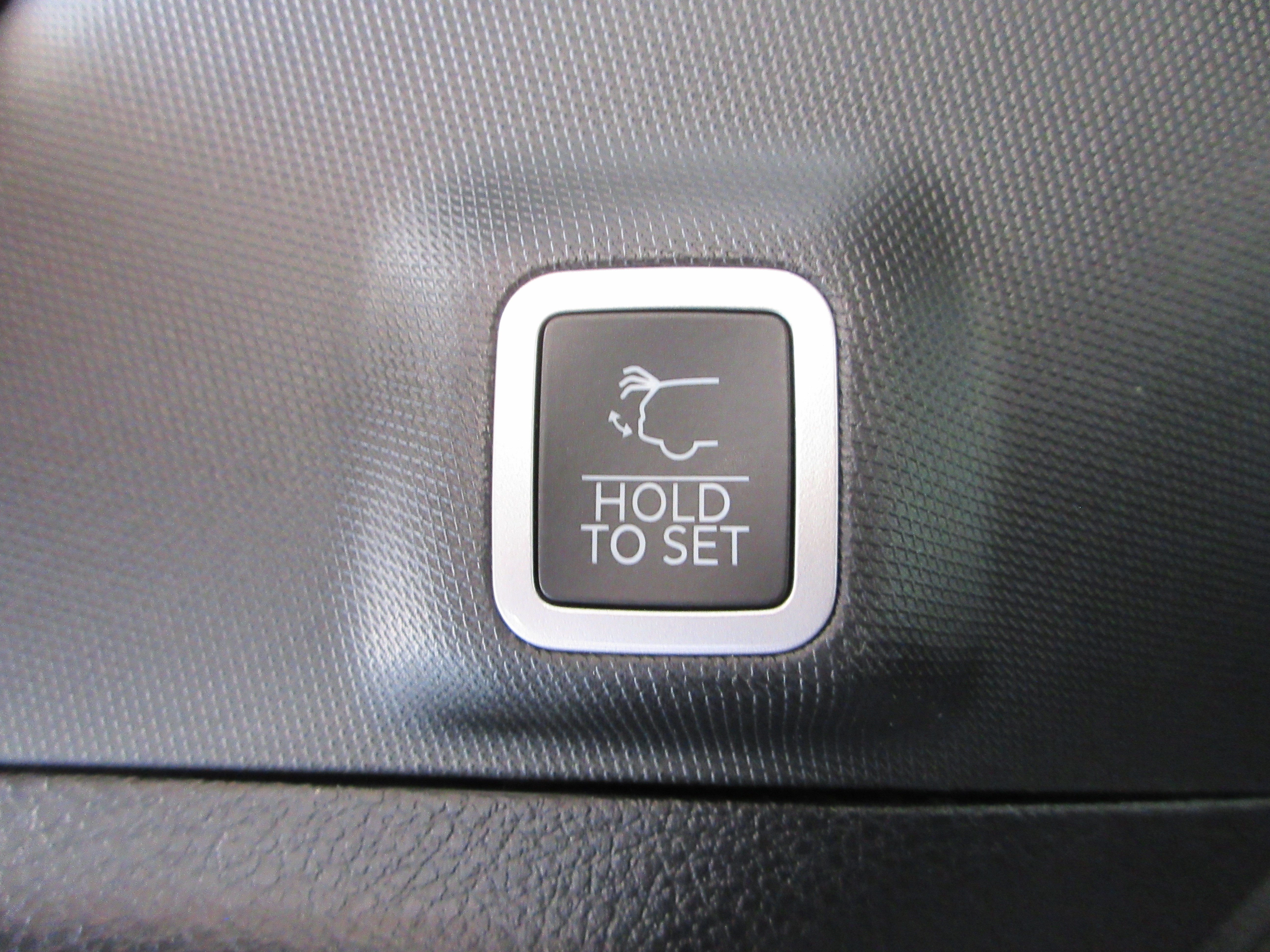 Used 2023 Jeep Grand Cherokee Altitude AWD/4WD image 53