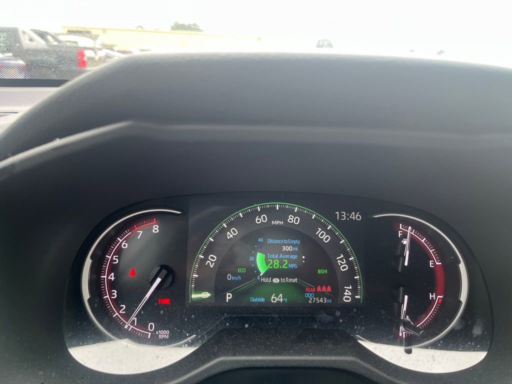 Used 2024 Toyota RAV4 LE AWD/4WD image 10