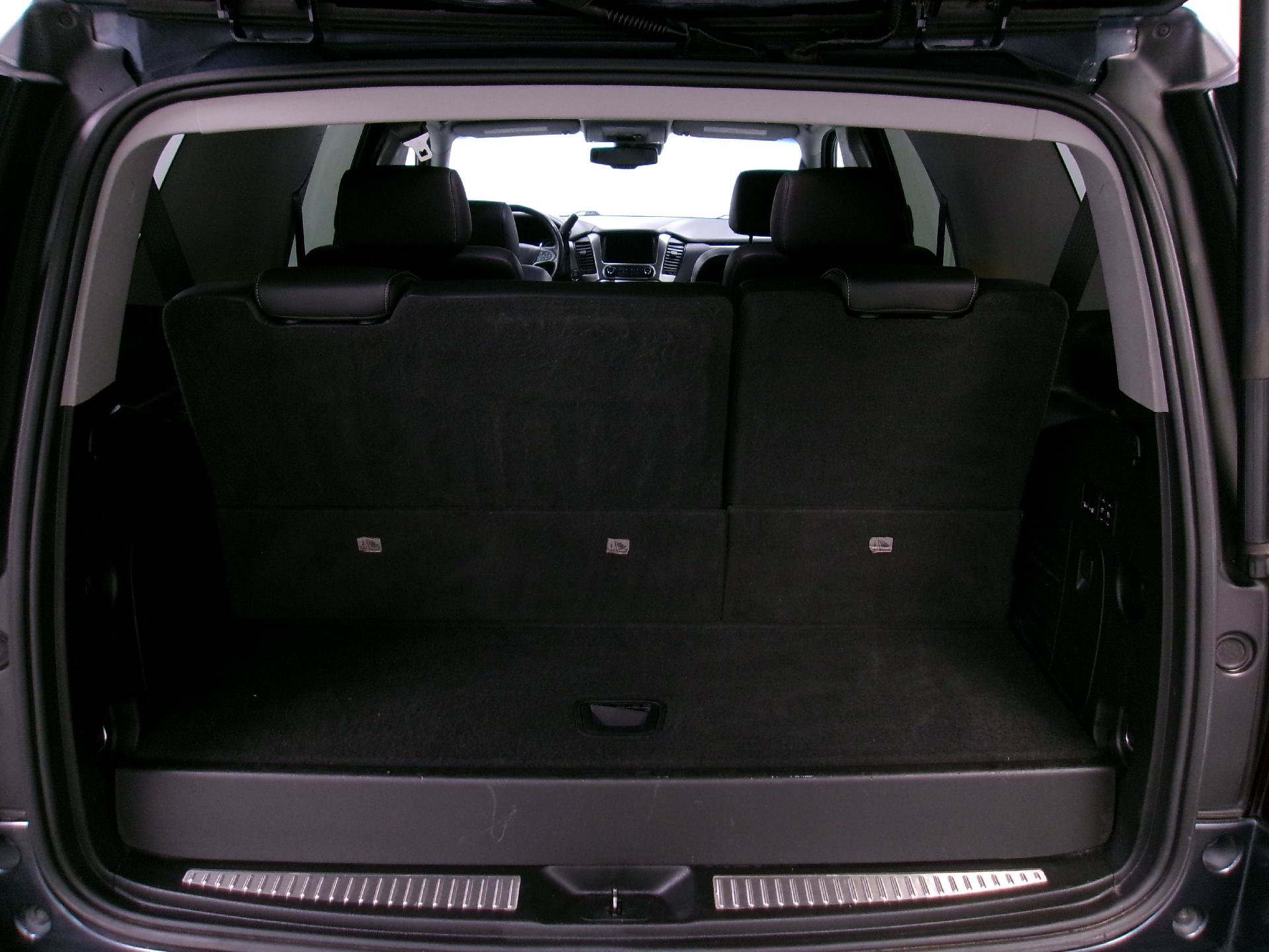 Used 2019 Chevrolet Tahoe Premier AWD/4WD image 12