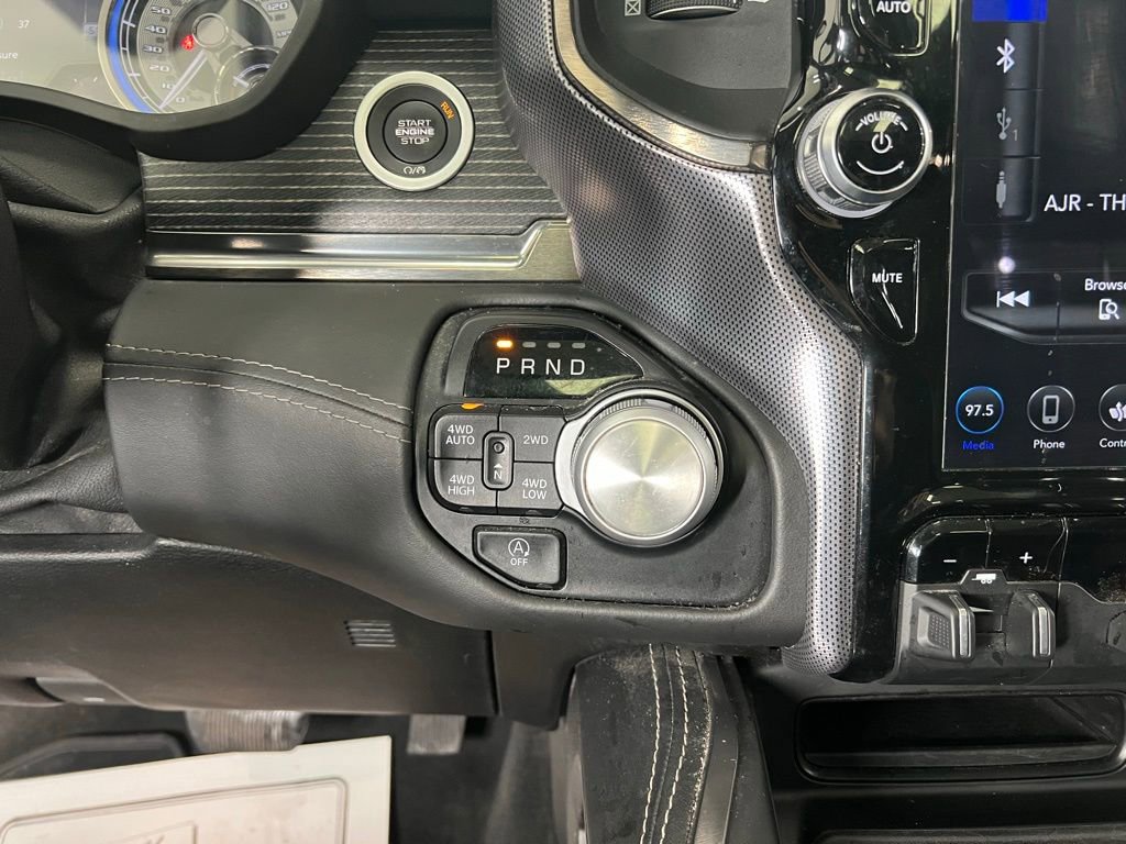 Used 2020 RAM 1500 Limited image 11