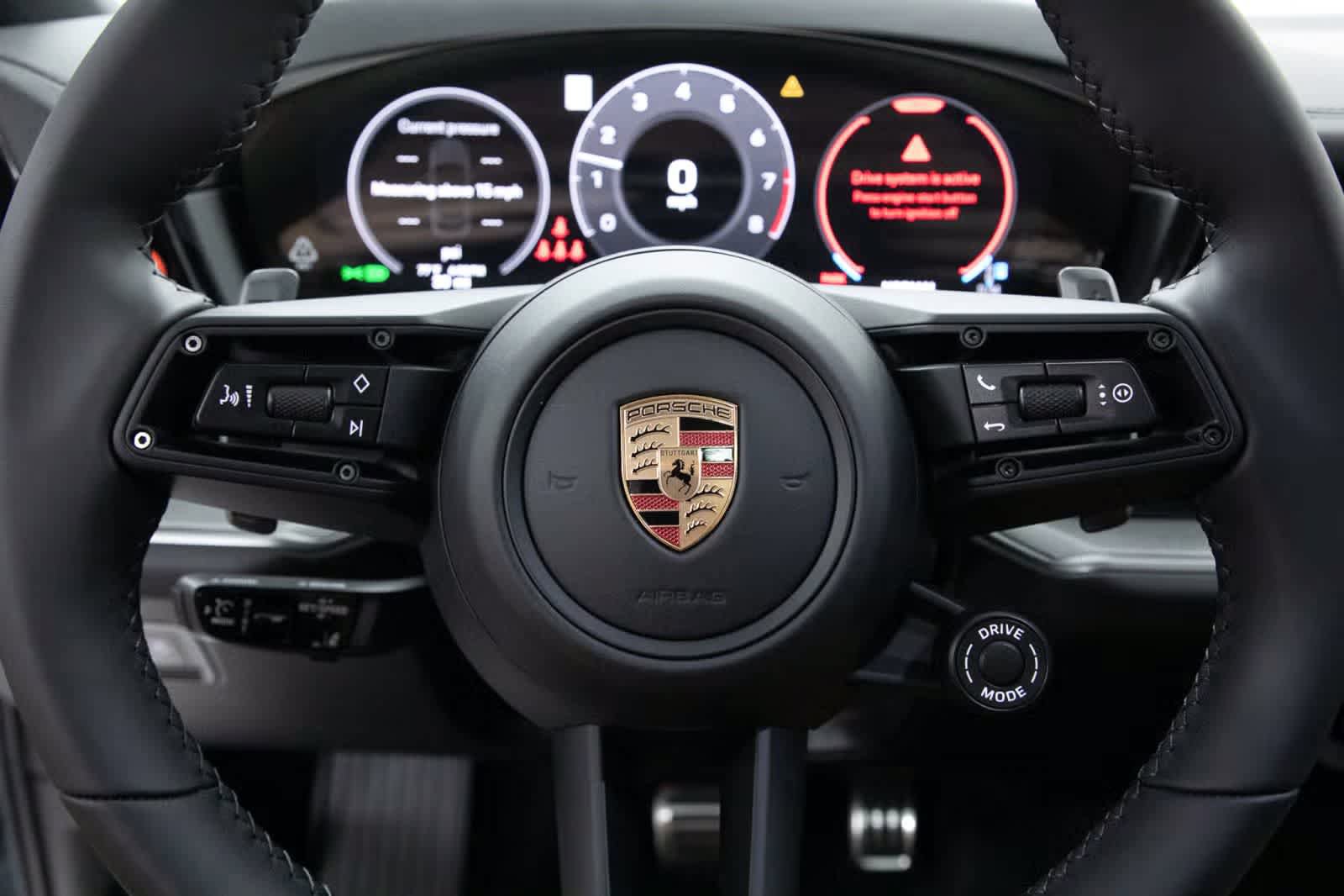 Certified 2025 Porsche Cayenne S AWD/4WD image 14