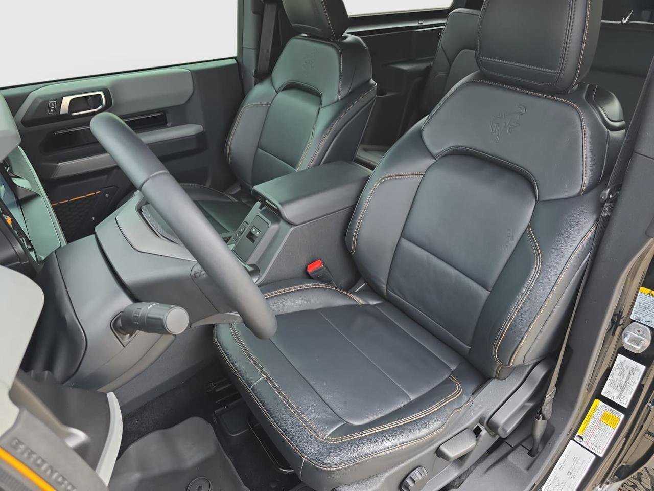 Used 2023 Ford Bronco Badlands AWD/4WD image 14