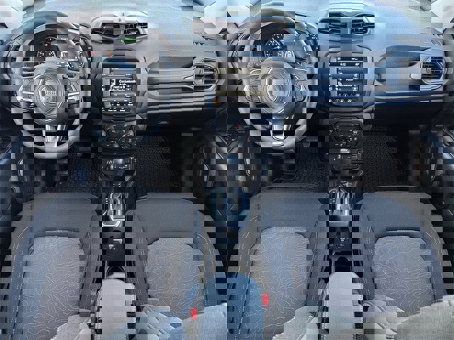 Used 2023 Jeep Renegade Latitude image 10