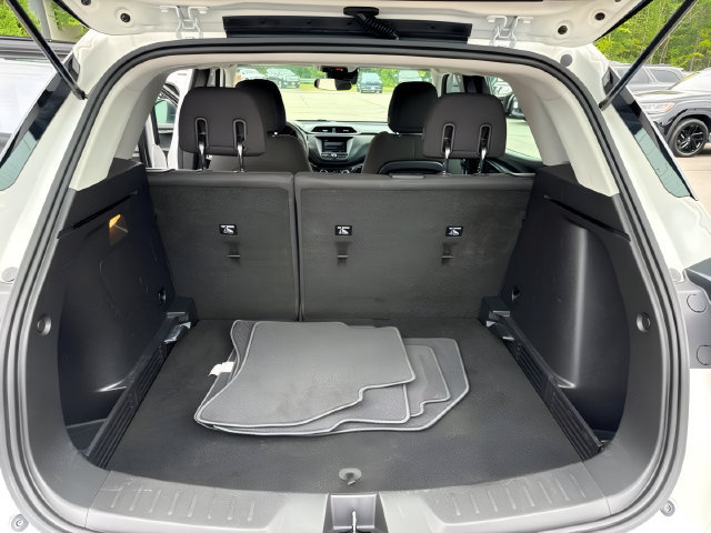 Used 2021 Chevrolet TrailBlazer LS AWD/4WD image 19