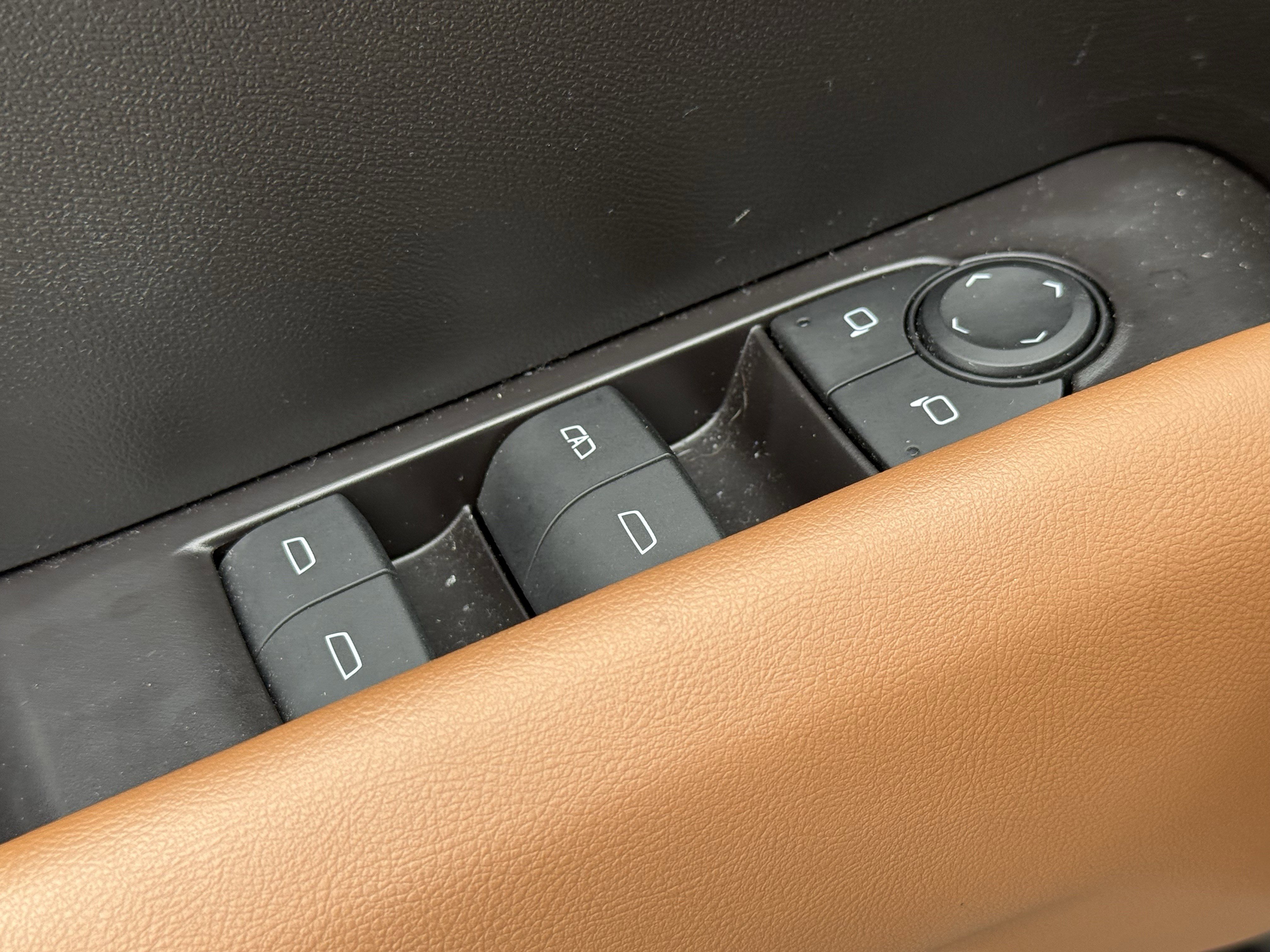 Used 2024 GMC Canyon AT4 w/ AT4 Premium Package image 22