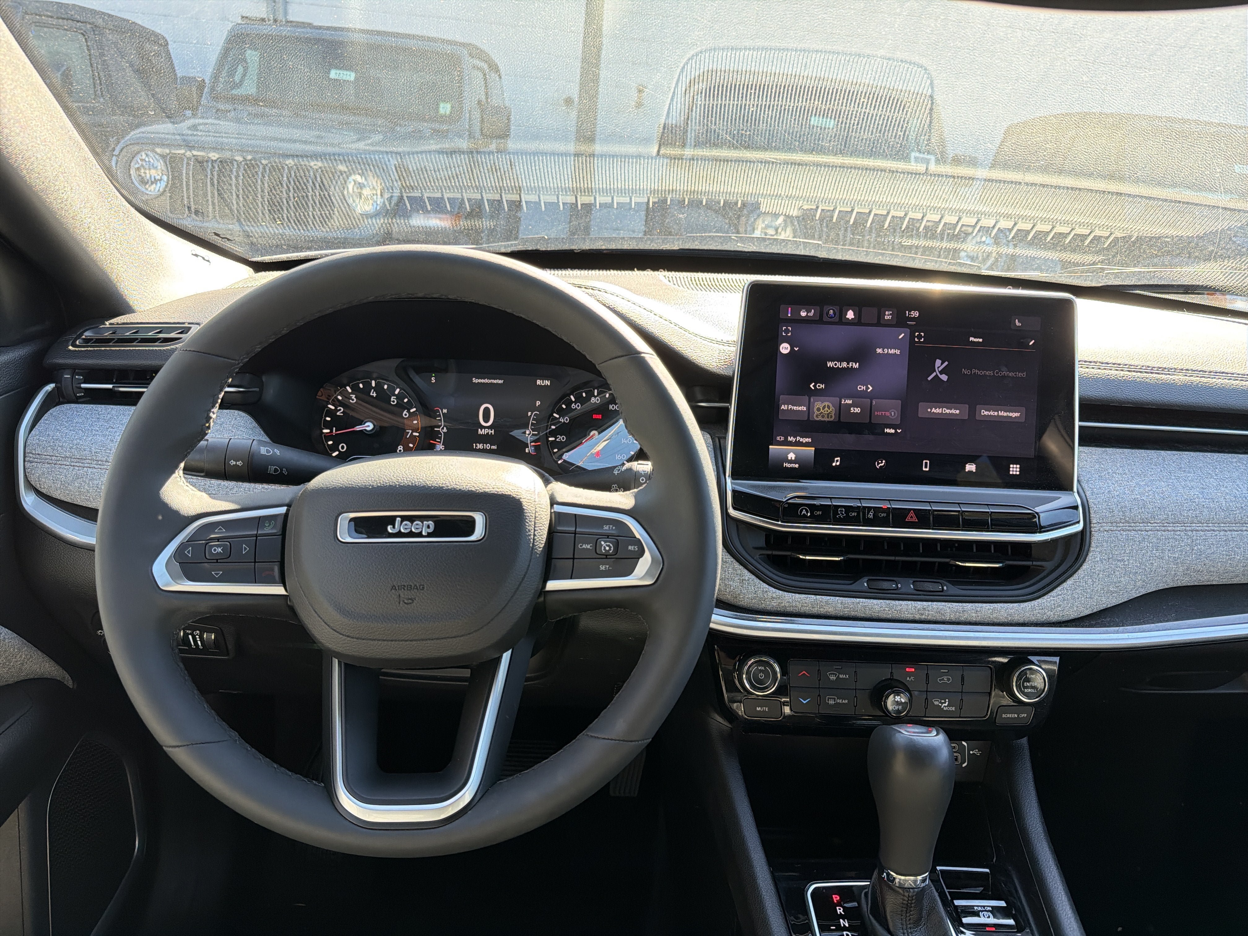 Used 2023 Jeep Compass Latitude AWD/4WD image 13