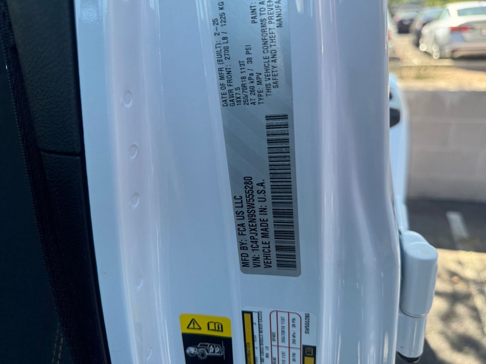 Used 2025 Jeep Wrangler Sahara image 28