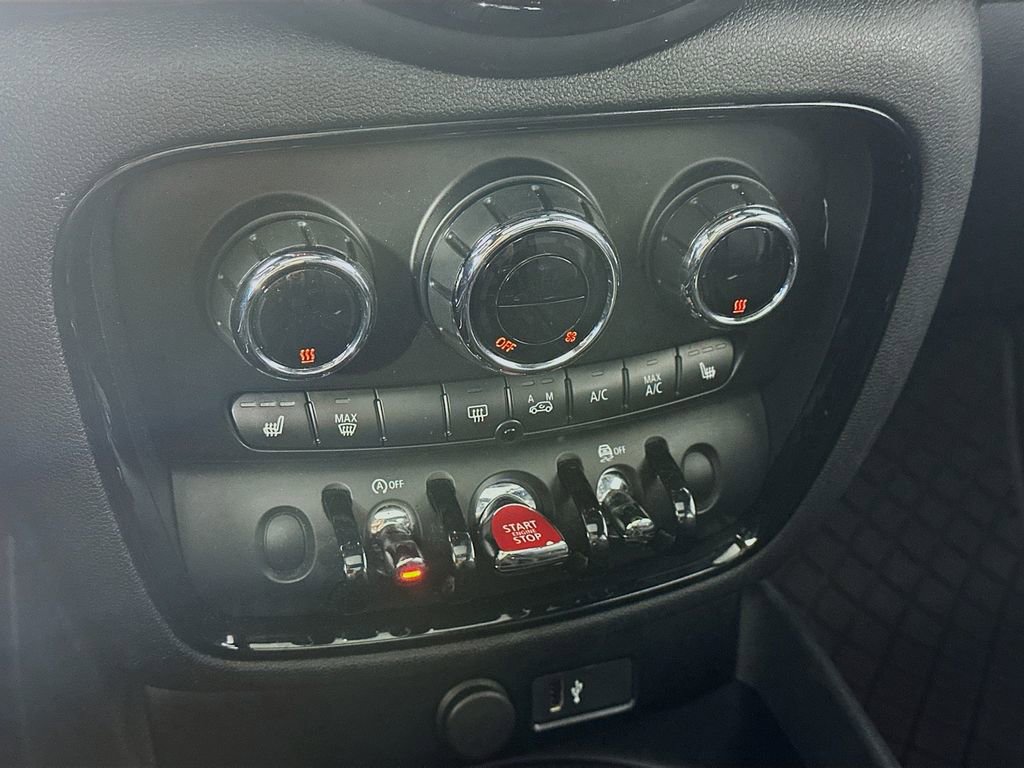 Used 2019 MINI Cooper Clubman ALL4 image 18