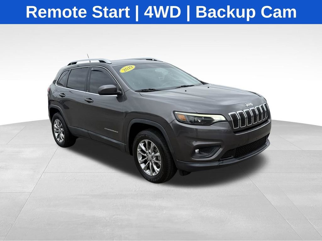 Used 2019 Jeep Cherokee Latitude Plus w/ Comfort/Convenience Group image 1