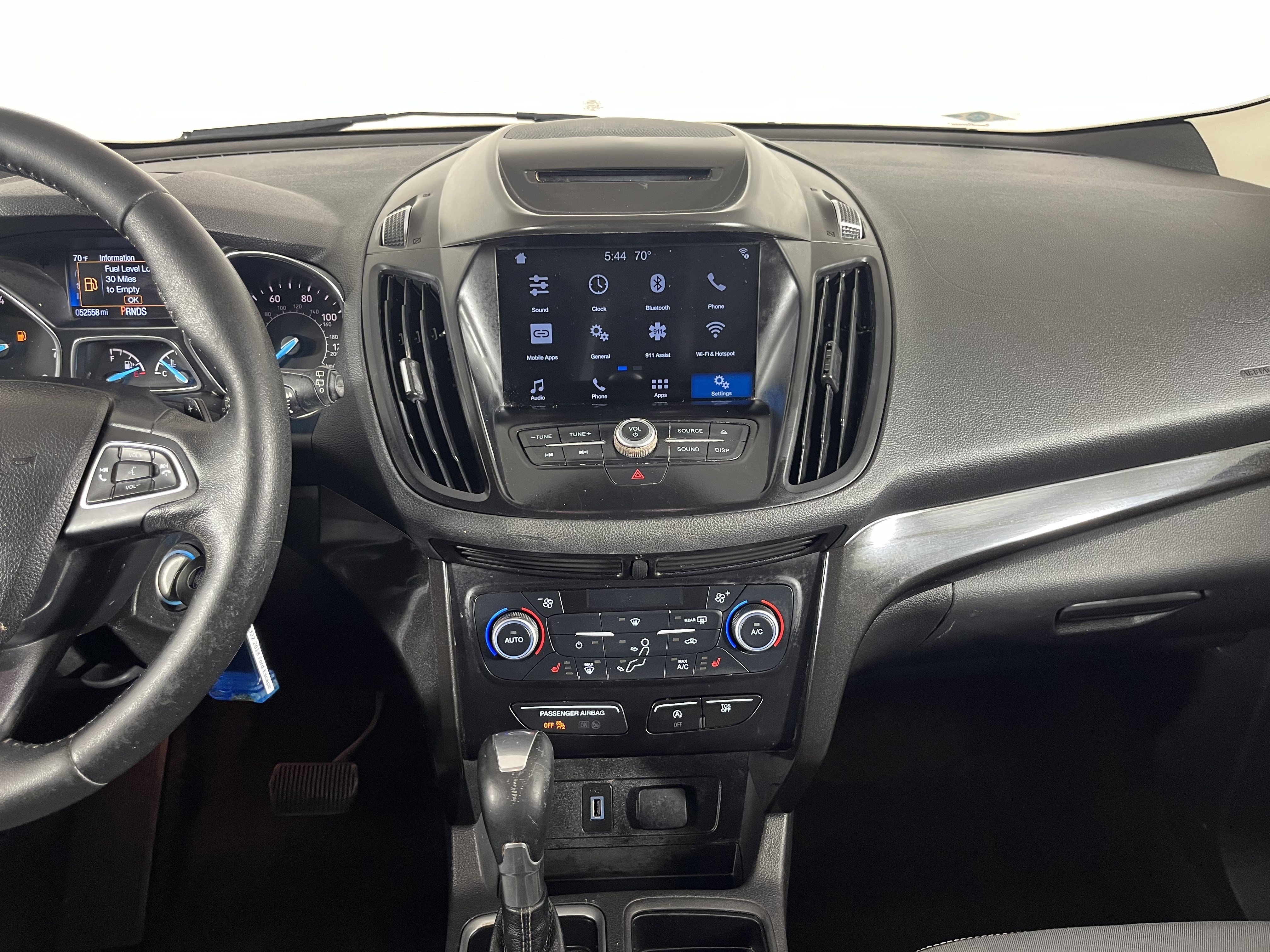 Used 2018 Ford Escape SE w/ SE Sport Appearance Package image 14