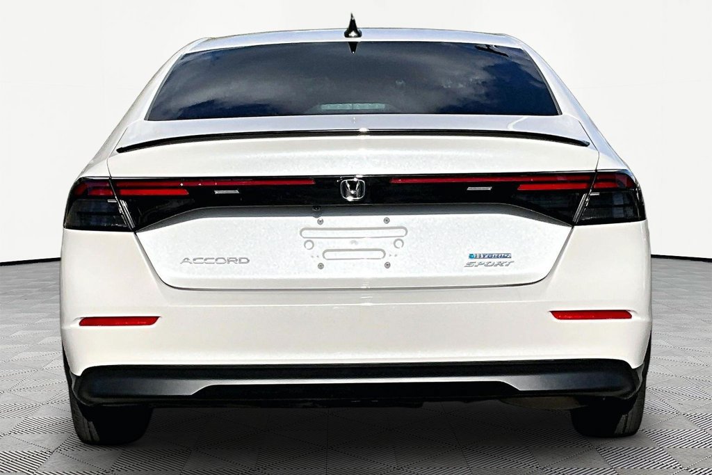 Used 2024 Honda Accord Sport image 7