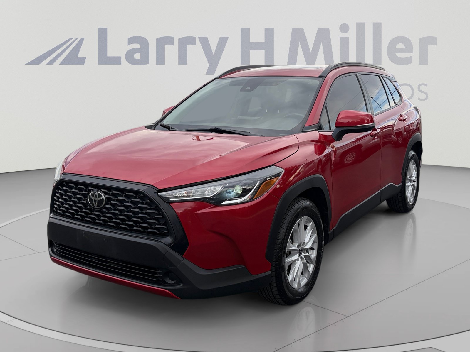 Used 2022 Toyota Corolla Cross LE w/ Moonroof Package