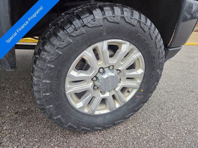 Used 2022 GMC Sierra 3500 Denali w/ Denali Ultimate Package image 6