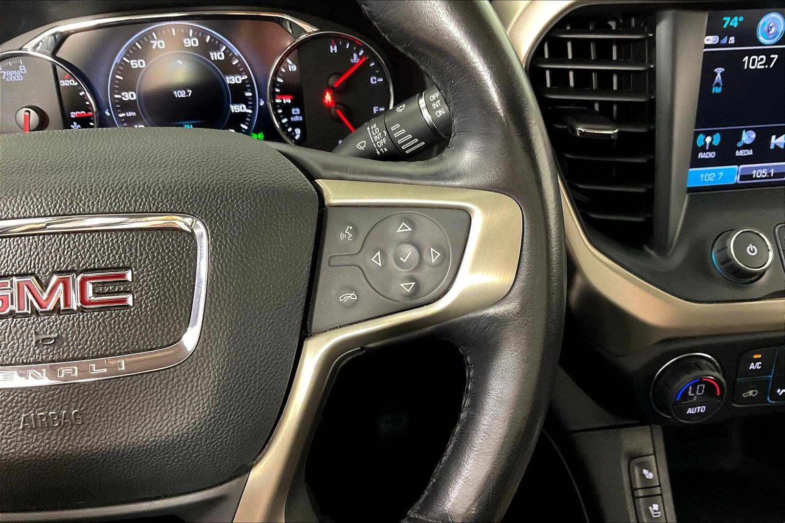 Used 2018 GMC Acadia Denali w/ Technology Package AWD/4WD image 12