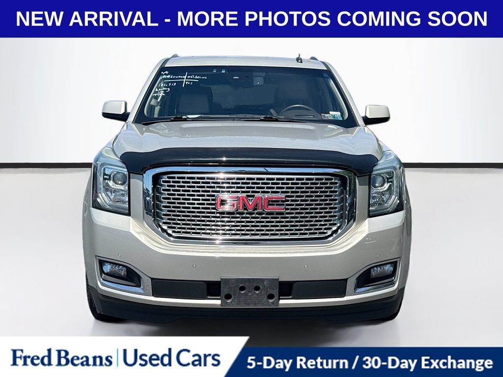 Used 2015 GMC Yukon Denali w/ Touring Package AWD/4WD image 2