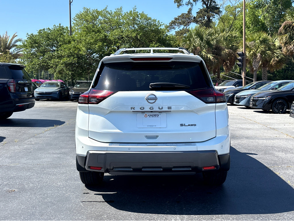 Used 2024 Nissan Rogue SL w/ SL Premium Package image 26