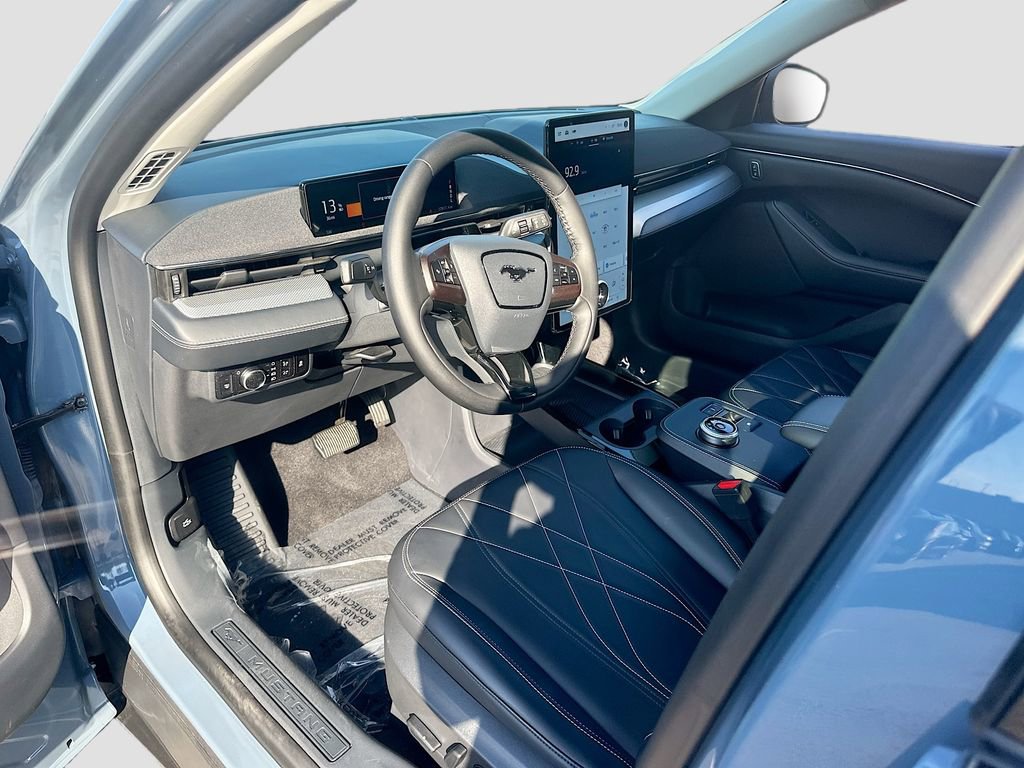 Used 2023 Ford Mustang Mach-E Select RWD image 9