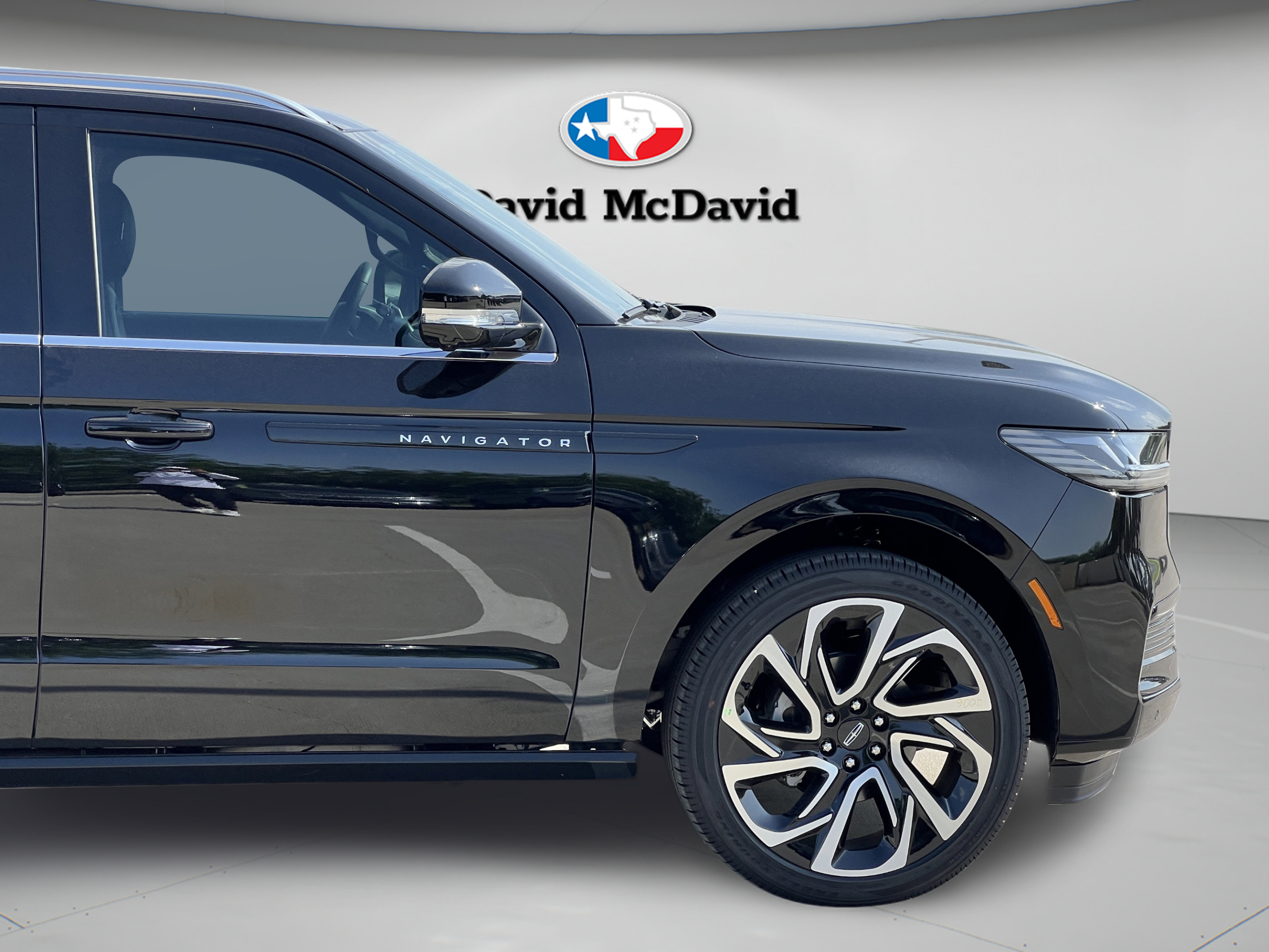 New 2026 Lincoln Navigator Black Label AWD/4WD image 32