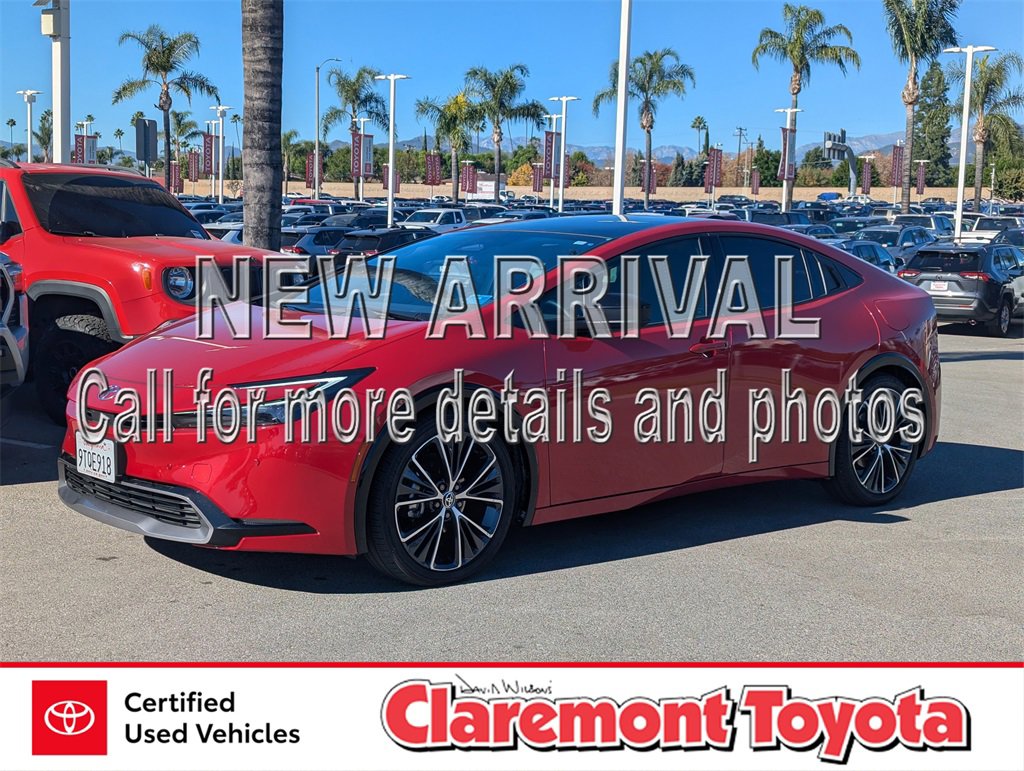 Certified 2025 Toyota Prius XLE