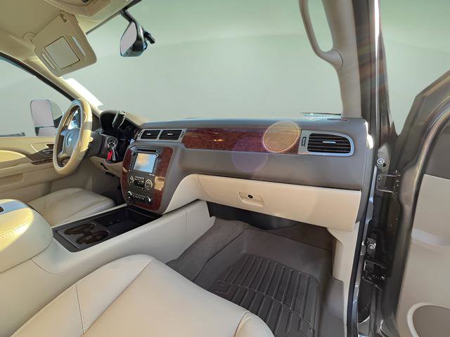 Used 2014 Chevrolet Silverado 2500 LTZ w/ LTZ Plus Package image 37