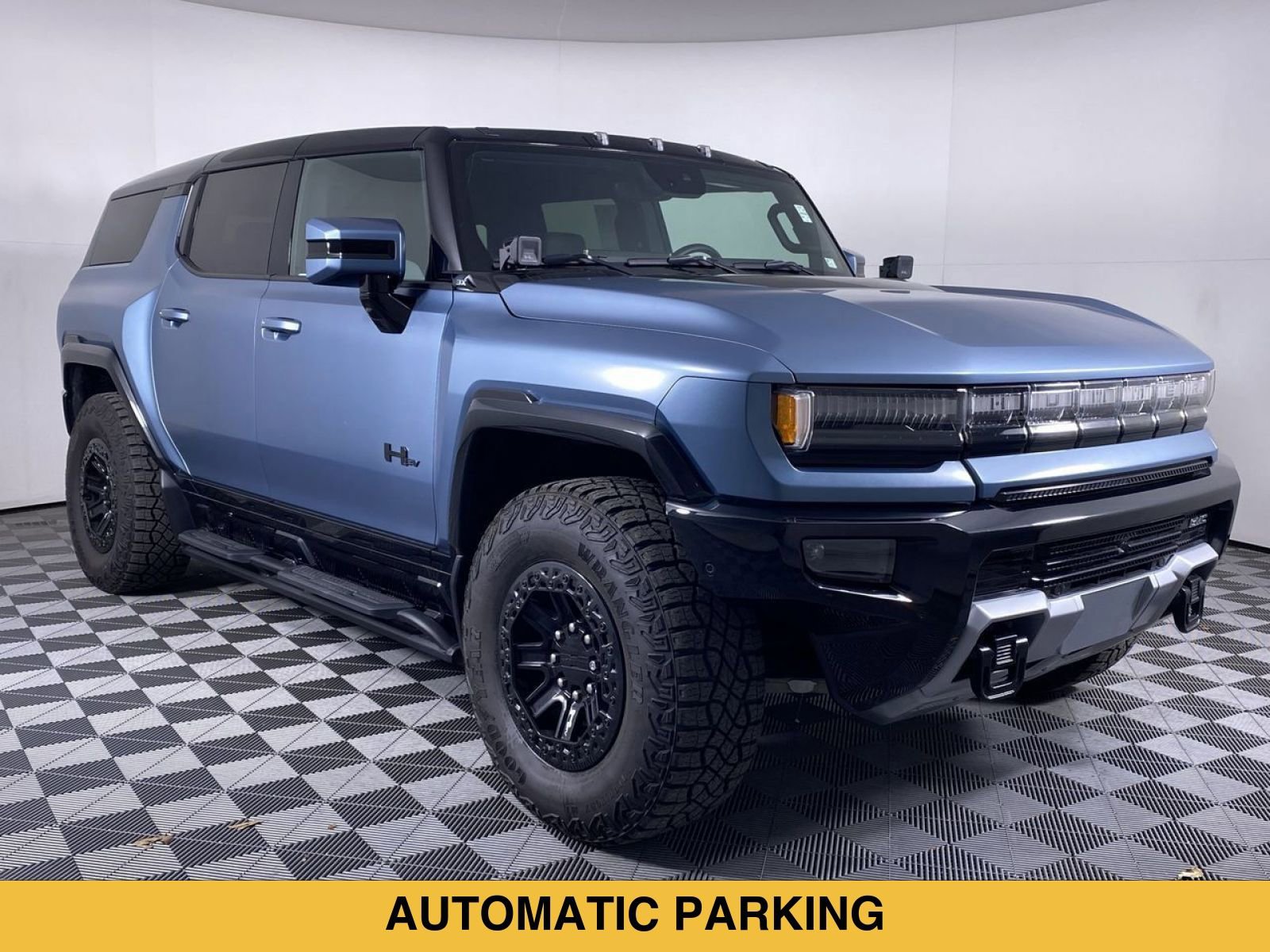 Certified 2024 GMC Hummer EV 3X w/ Omega Edition AWD/4WD image 39
