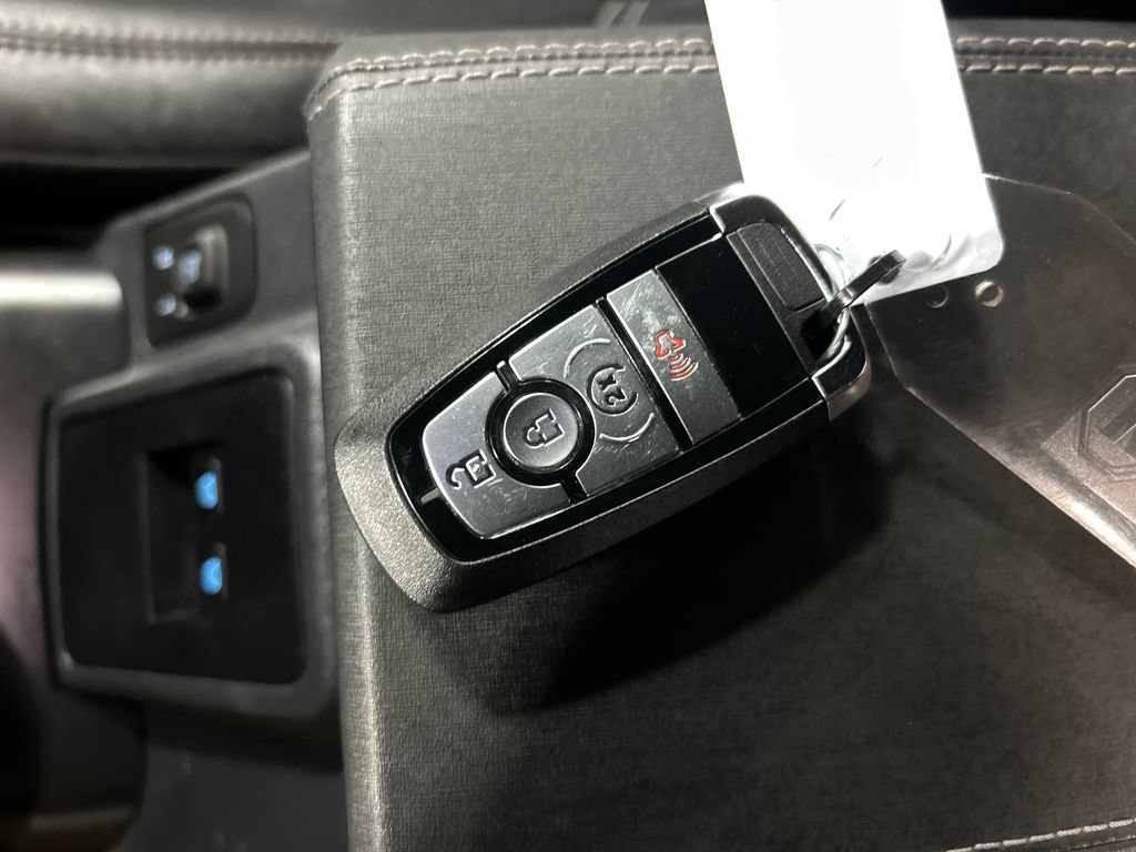Used 2025 Ford Bronco Badlands AWD/4WD image 22