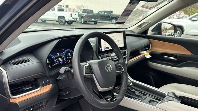 Certified 2025 Toyota Grand Highlander FWD image 10