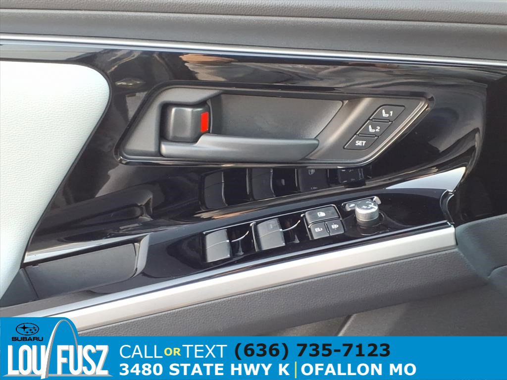 Used 2024 Subaru Solterra Touring image 22
