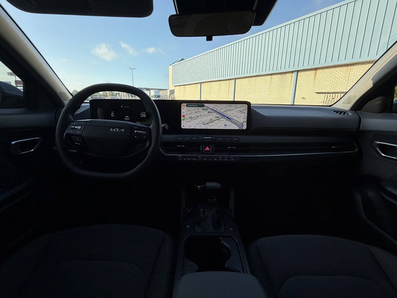 Used 2025 Kia K4 FWD image 18