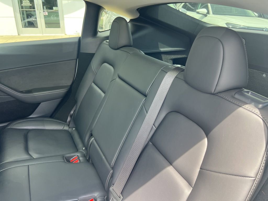 Used 2023 Tesla Model Y Performance AWD/4WD image 18
