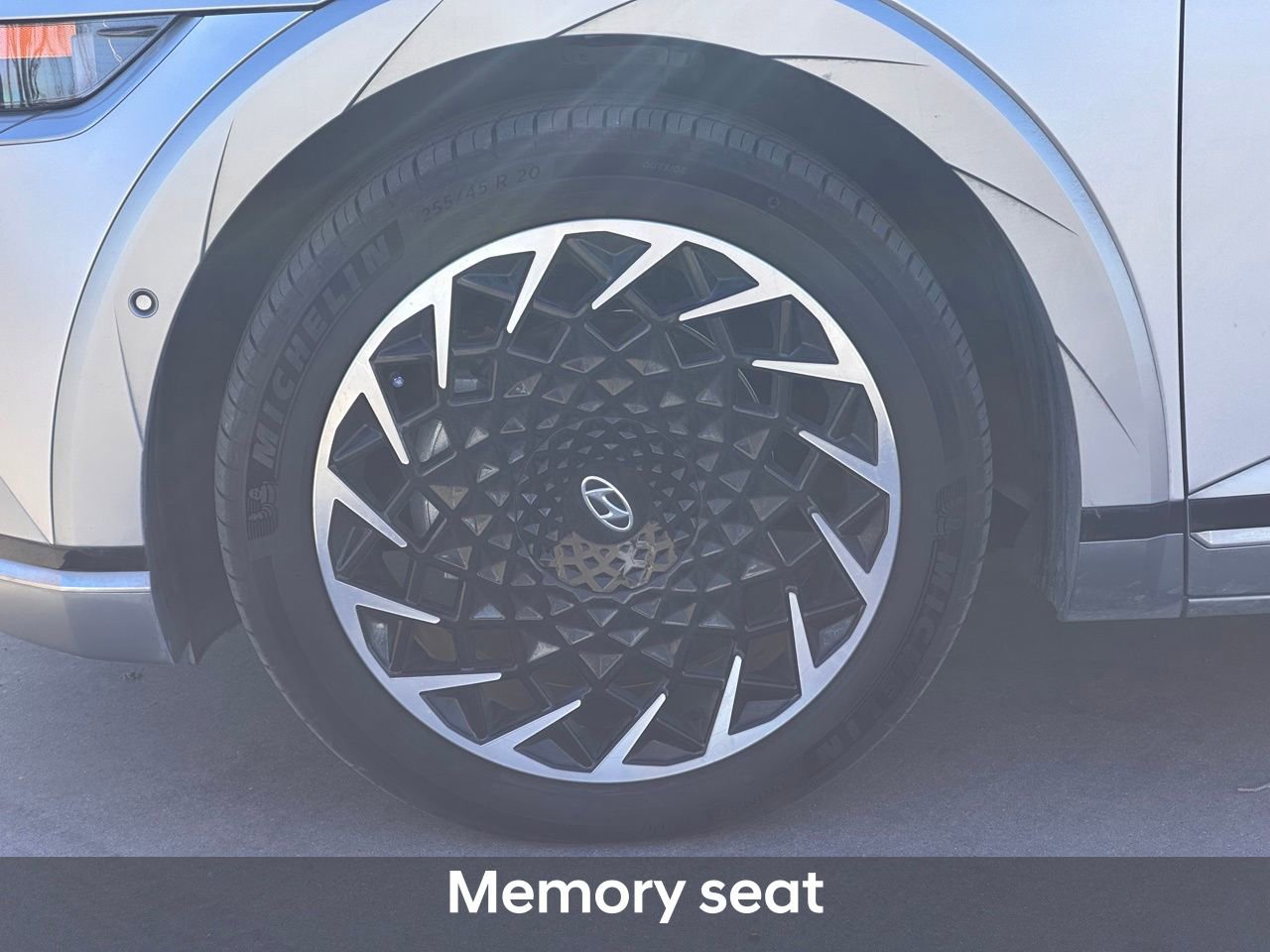 Used 2024 Hyundai Ioniq 5 Limited image 9