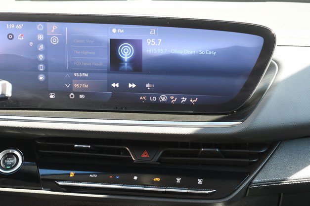 Used 2024 Buick Envision Preferred AWD/4WD image 19