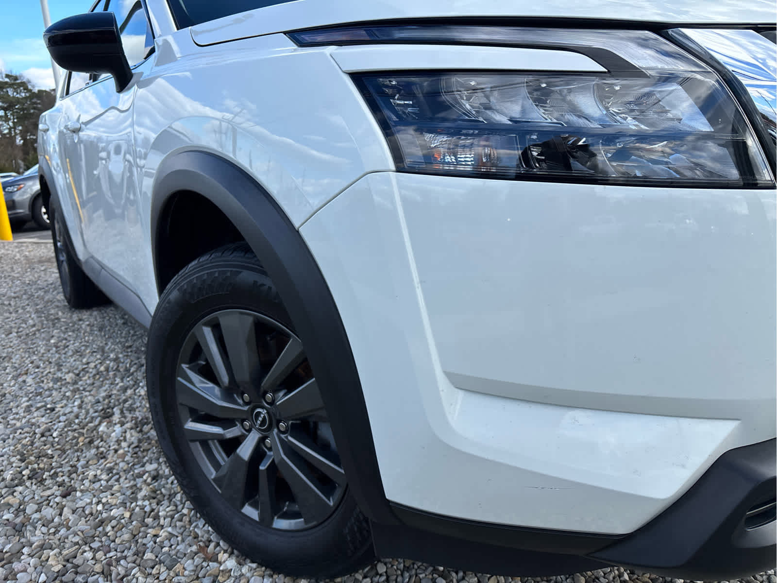Used 2023 Nissan Pathfinder S AWD/4WD image 24