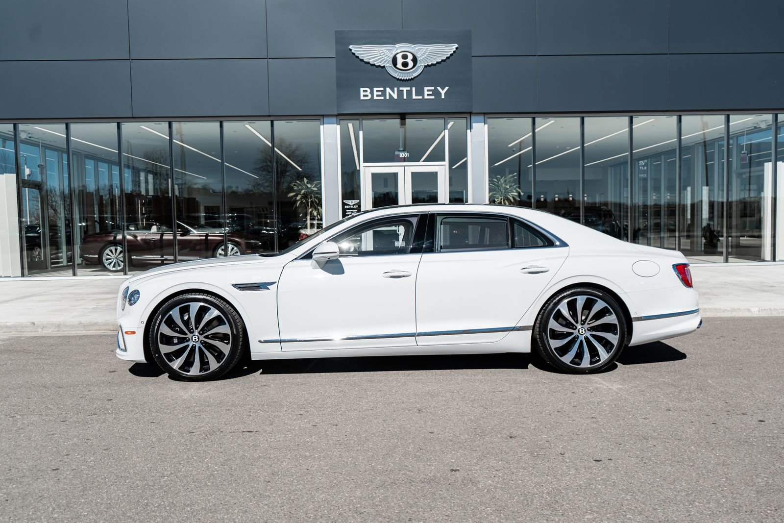 New 2026 Bentley Flying Spur Plug-In Hybrid AWD/4WD image 5