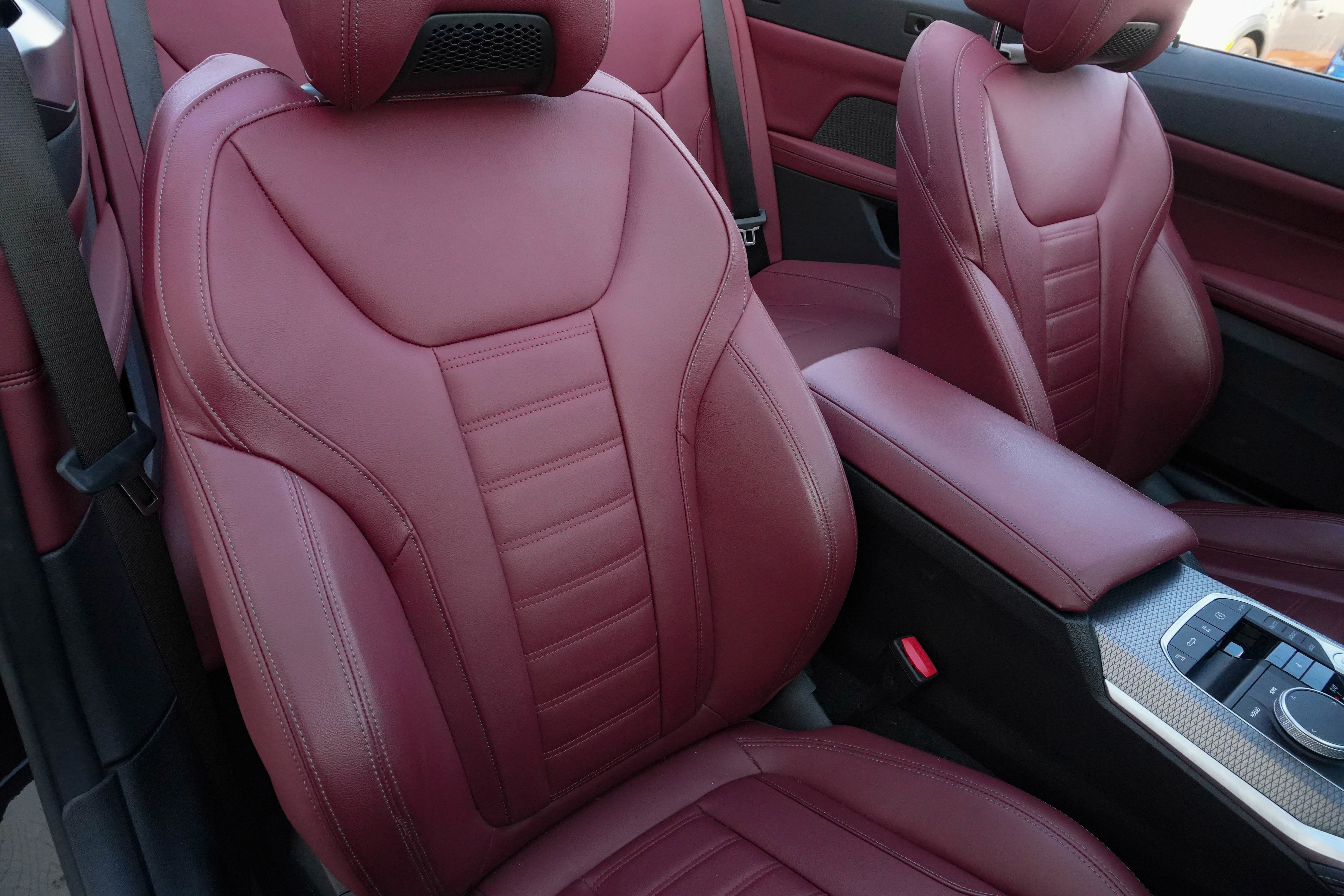 Certified 2024 BMW 430i Convertible w/ M Sport Package image 12