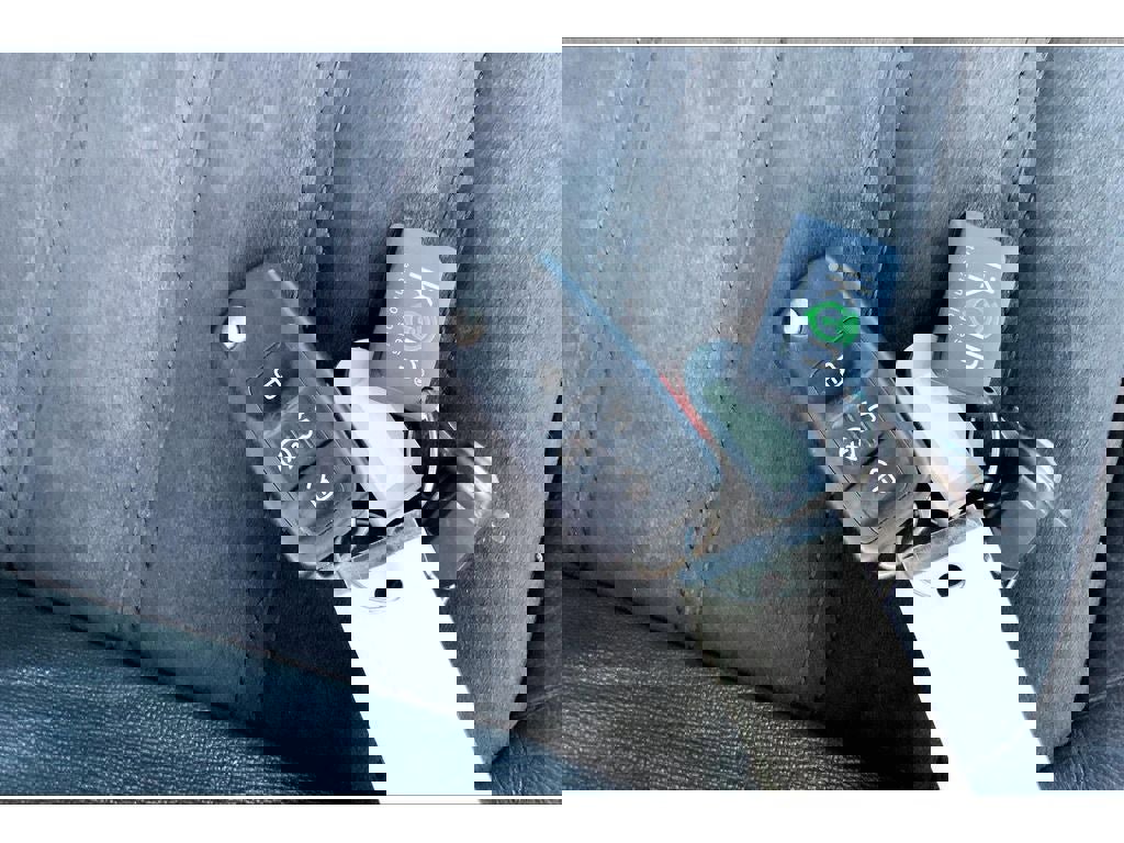 Used 2014 Volkswagen Passat TDI SEL Premium image 14