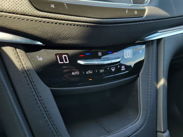 Certified 2025 Cadillac XT5 Luxury FWD image 59