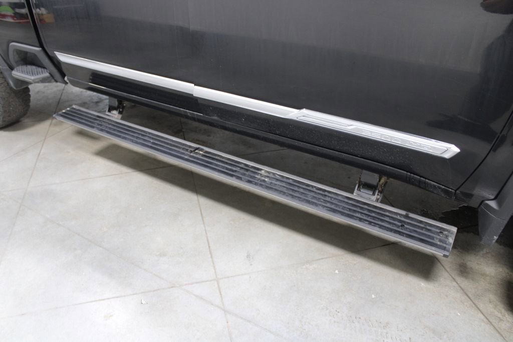 Used 2024 Chevrolet Silverado 2500 High Country w/ High Country Premium Package image 14