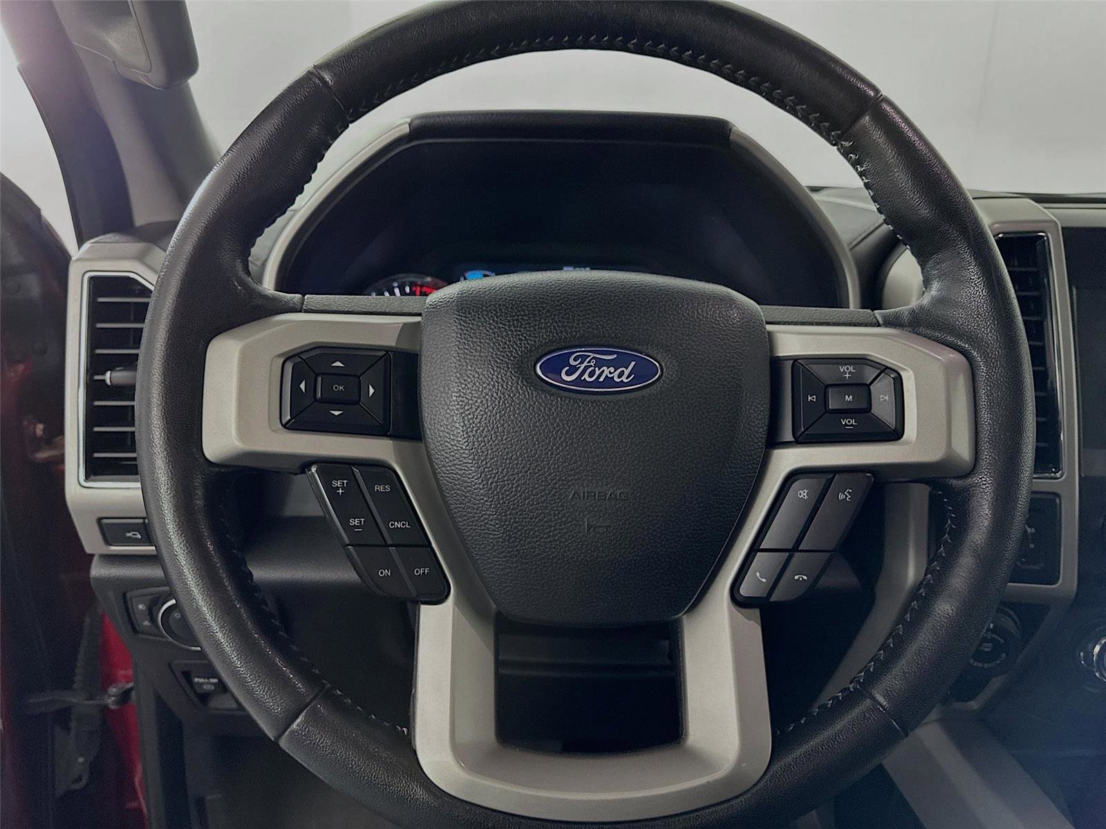 Used 2019 Ford F150 Lariat image 12