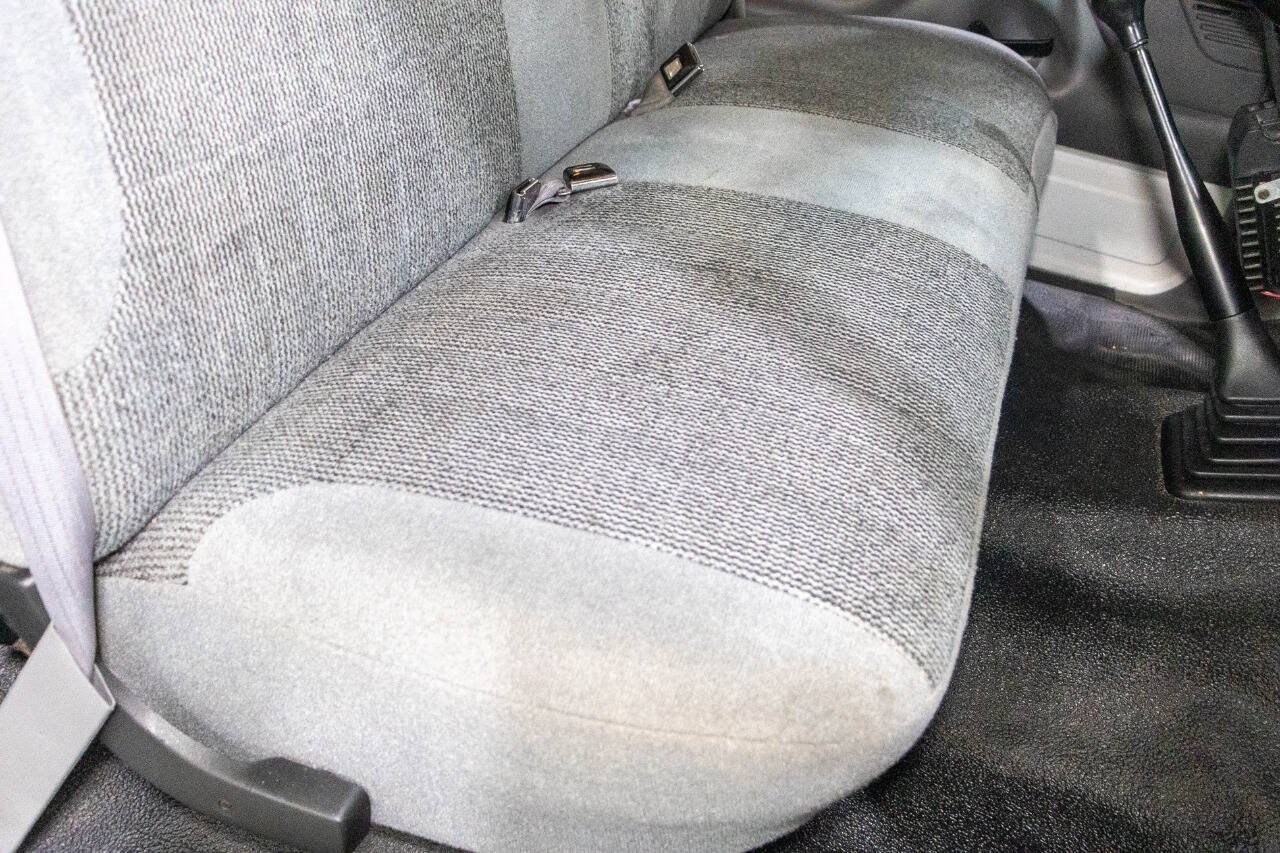 Used 1997 Ford F350 2WD Regular Cab image 32