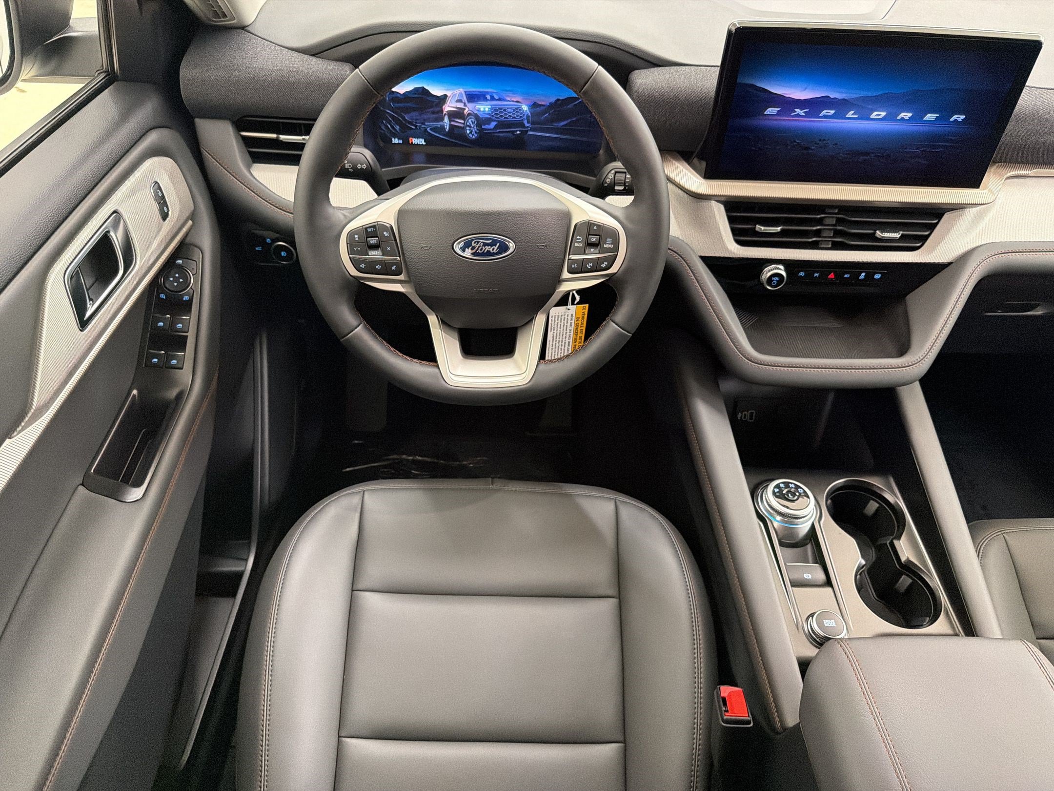 New 2026 Ford Explorer Active w/ Active Comfort Package RWD image 4