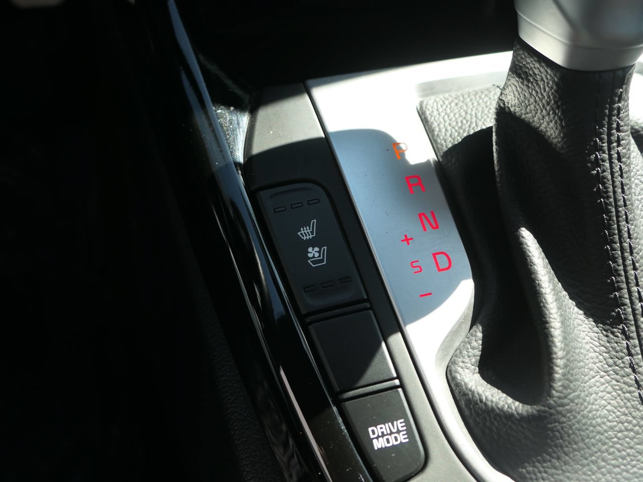 Used 2023 Kia Forte GT-Line w/ GT-Line Premium Package FWD image 21