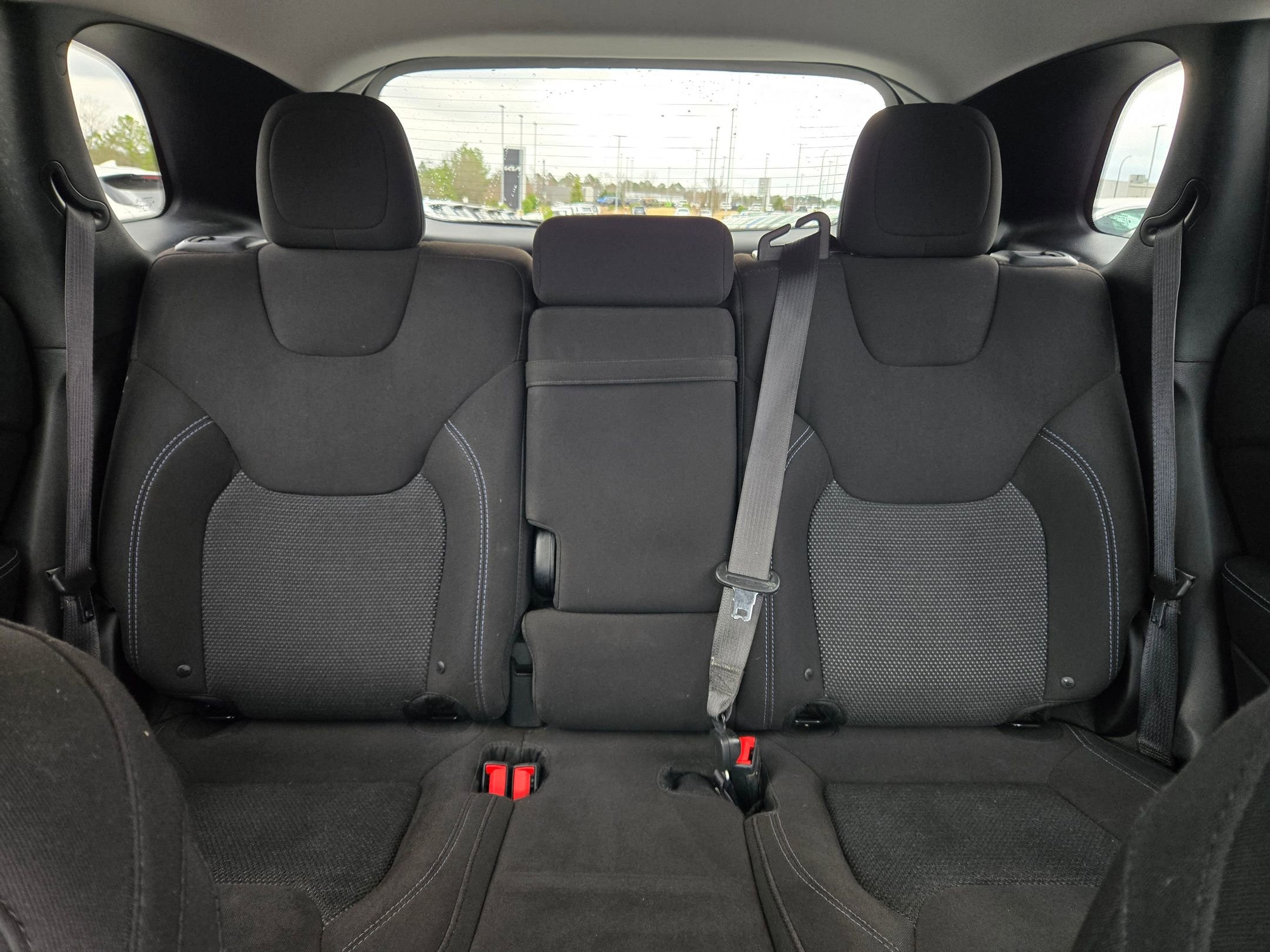 Used 2019 Jeep Cherokee Latitude w/ Popular Appearance Group image 13