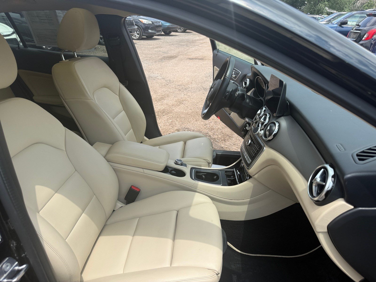 Used 2019 Mercedes-Benz GLA 250 4MATIC image 19