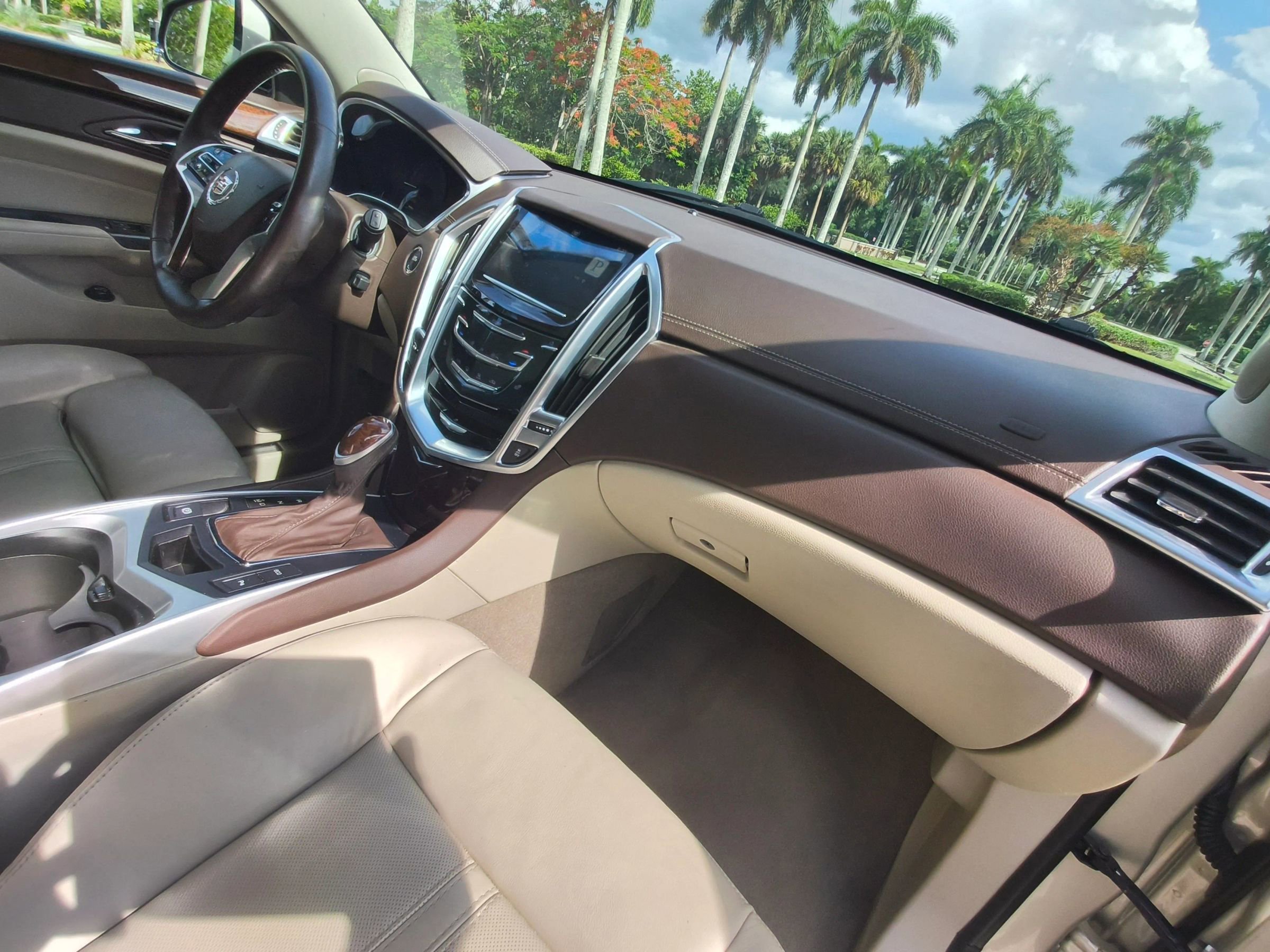 Used 2013 Cadillac SRX Luxury FWD image 39