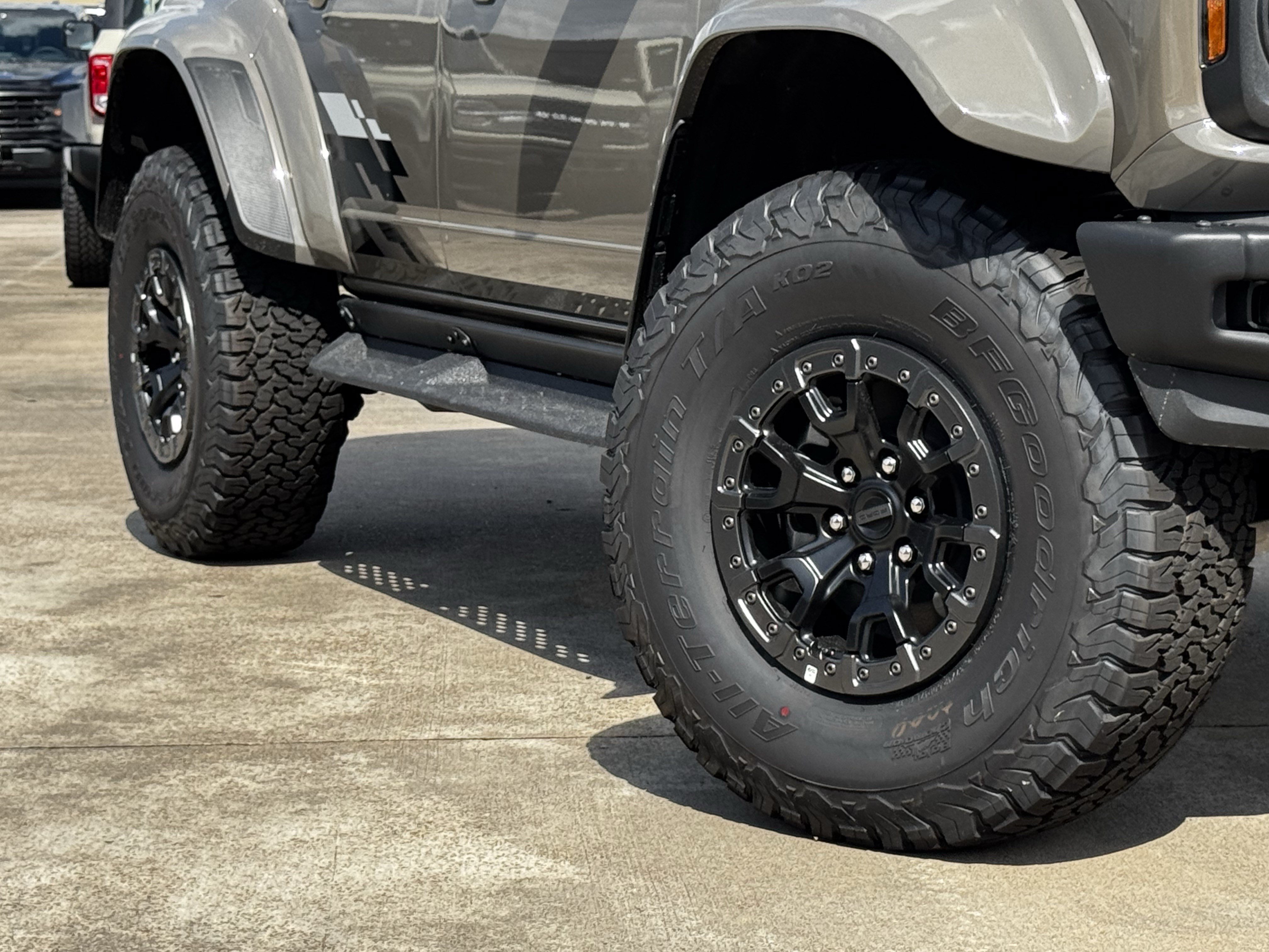 New 2026 Ford Bronco Raptor AWD/4WD image 3