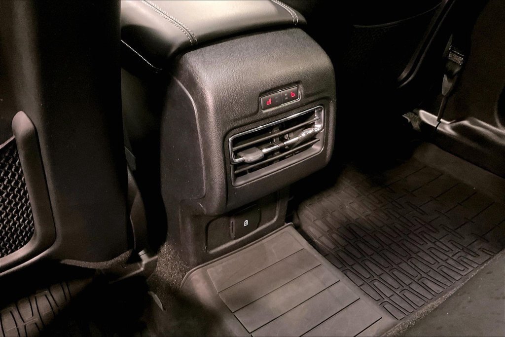 Used 2022 Lincoln Corsair AWD w/ Premium Package image 11