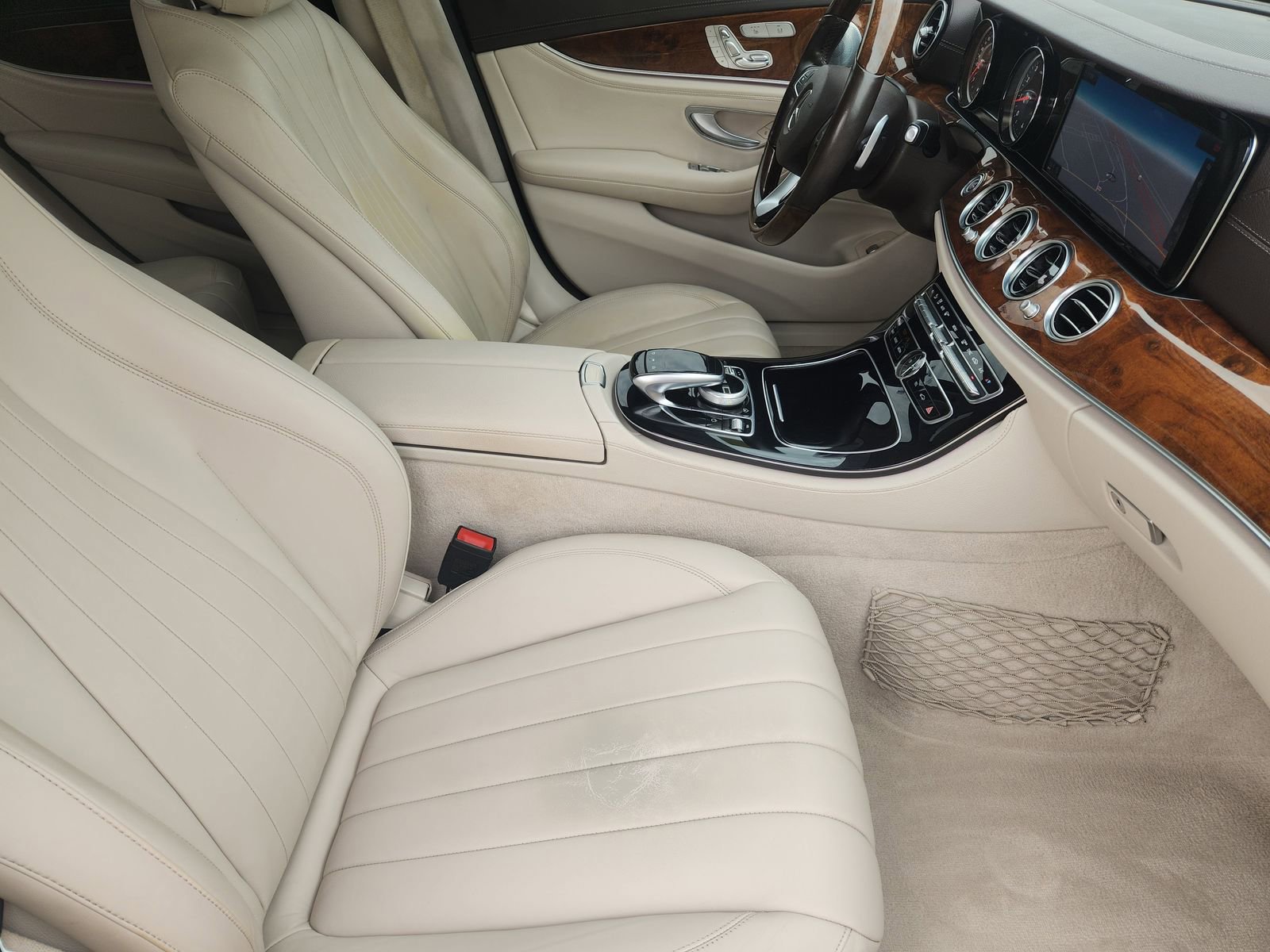 Used 2017 Mercedes-Benz E 300 4MATIC image 17