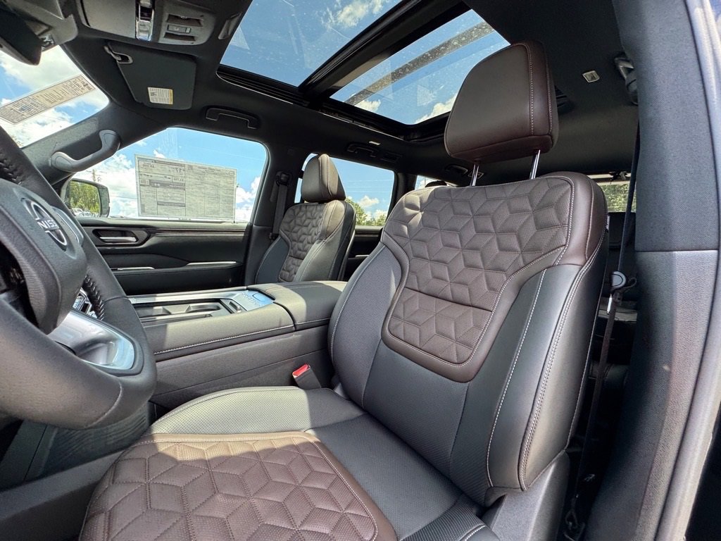 New 2025 Nissan Armada Platinum w/ Convenience Package image 17